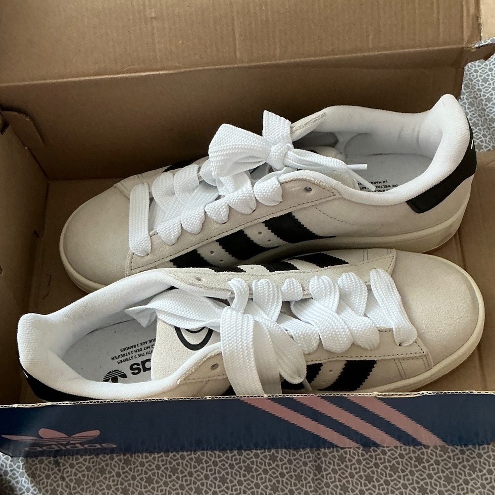 Adidas Classic White and Black Trainers 8 and a half